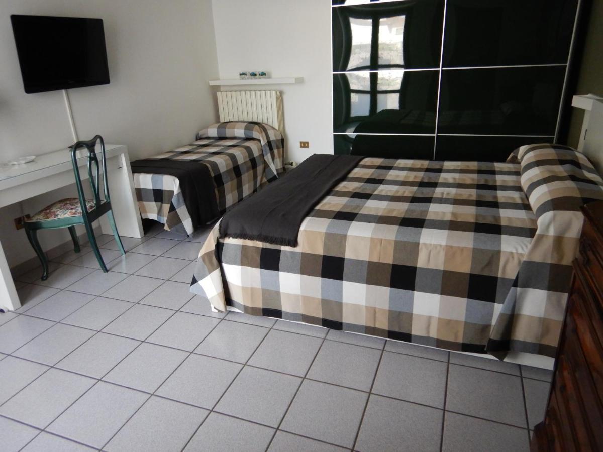 3Per3 Bed and Breakfast Busto Arsizio Exteriör bild